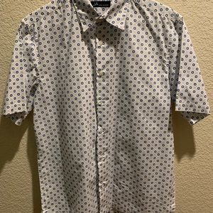 Men's Casual Button down Shirt | Size M